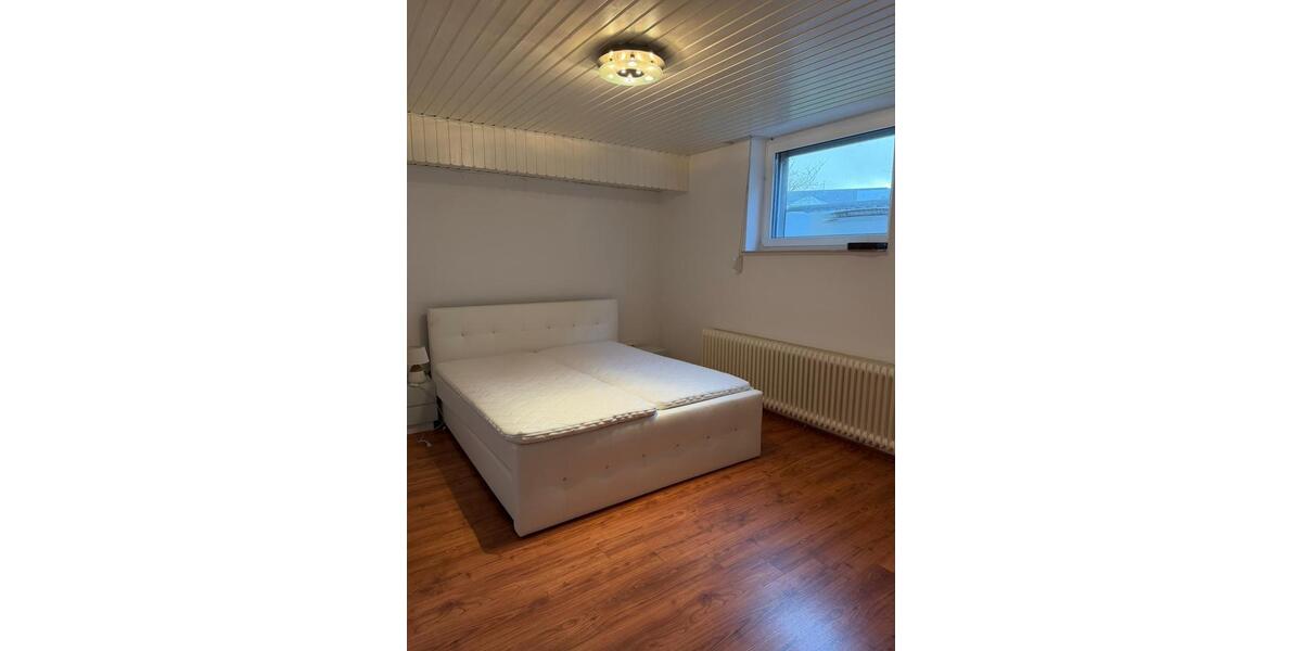 Bungalow Herleshausen - 5 Zimmer, 190 m&sup2;, 1.425&euro; | Angebot:25615087