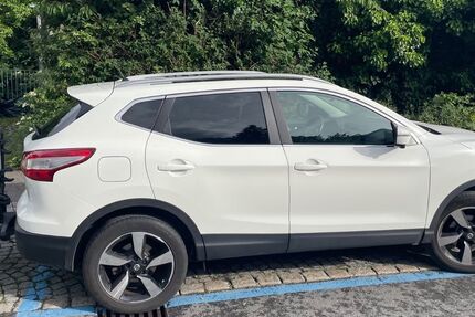 Nissan Qashqai 54.400 km 10.900 &euro; München 80636