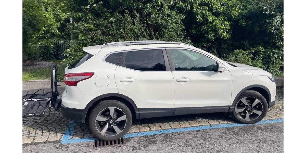 Nissan Qashqai 54.400 km 10.900 &euro; München 80636