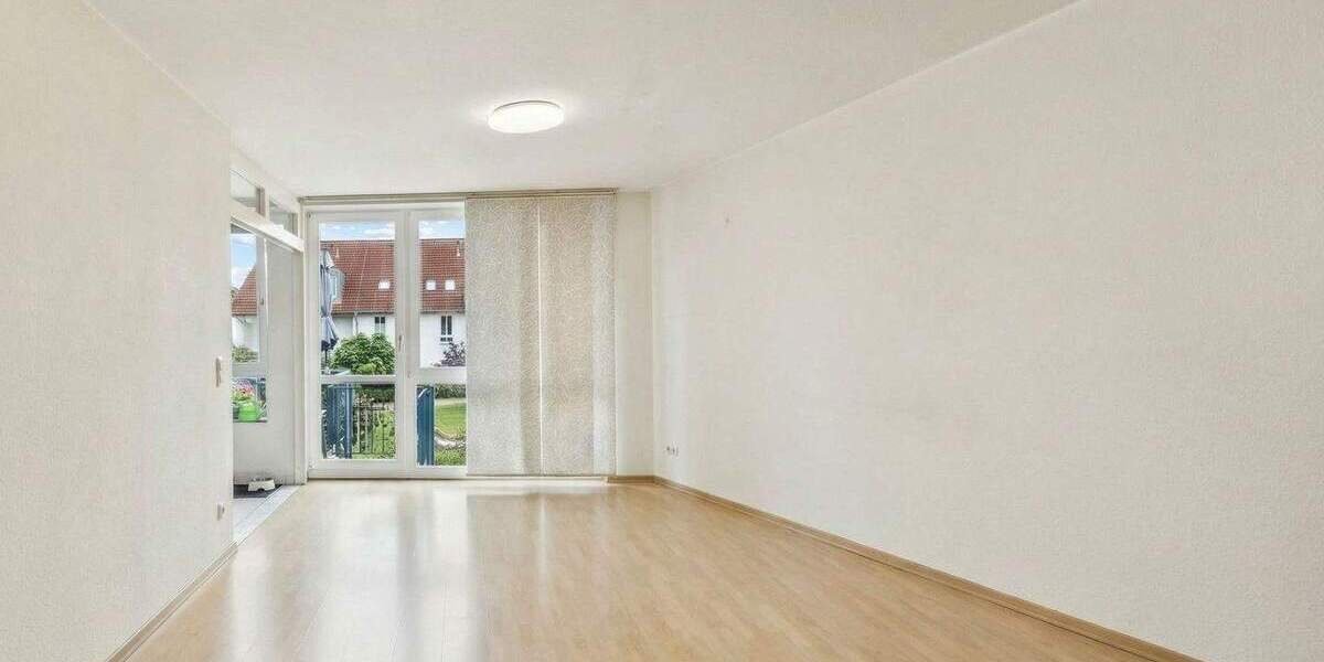Etagenwohnung Hennigsdorf - 3 Zimmer, 74 m&sup2;, 300.000&euro; | Angebot:25784162