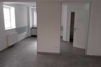 Büro-Praxisräume in Erlangen-Bruck