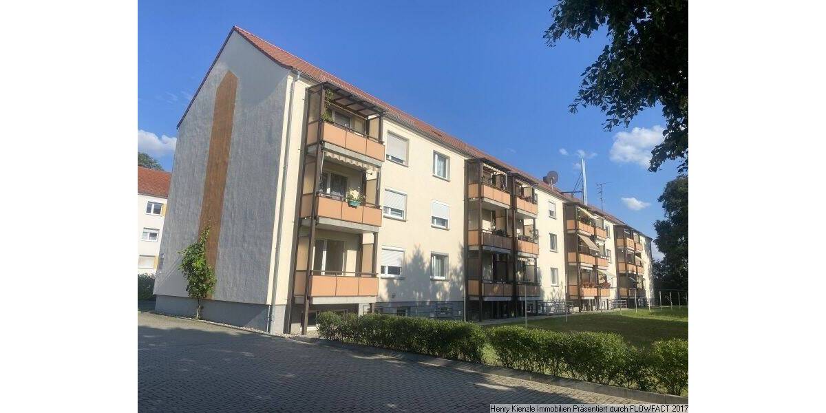 ++ Erstbezug nach Sanierung ++ Schöne 3-Raumwohnung mit Balkon in Weinböhla 3 zimmer