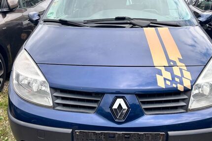 Renault Scenic 180.483 km 2.000 &euro; Lübeck 23568