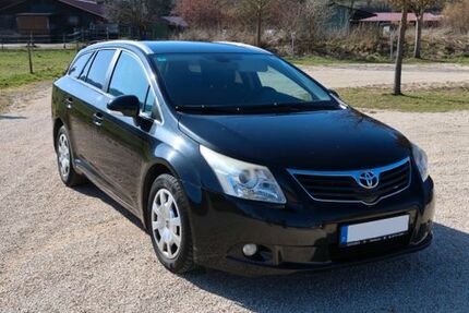 Toyota Avensis 261.165 km 4.600 &euro; Gailingen 78262