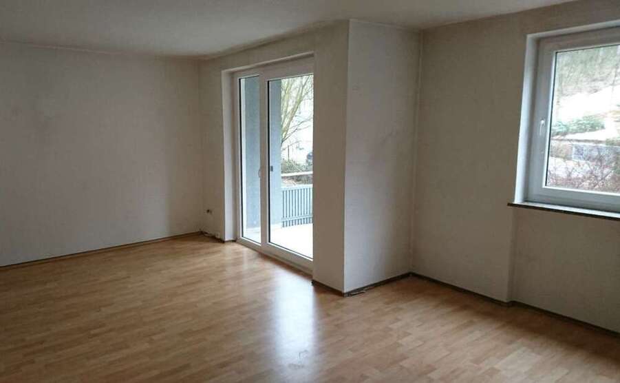 Wohnung zum Mieten in Neustadt 395 € 83.27 m²
