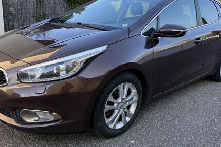 Kia ceed / Ceed 290.000 km 5.400 &euro; Graben Neudorf 76676
