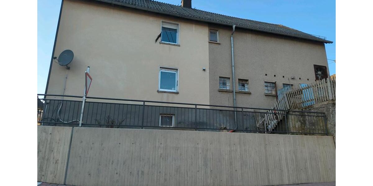 Bauernhaus, Landhaus Uersfeld - 9 Zimmer, 110 m&sup2;, 120.000&euro; | Angebot:25780910