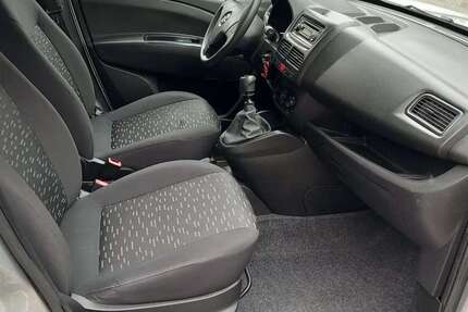 Opel Combo 53.090 km 4.200 &euro; Gelsenkirchen 45888