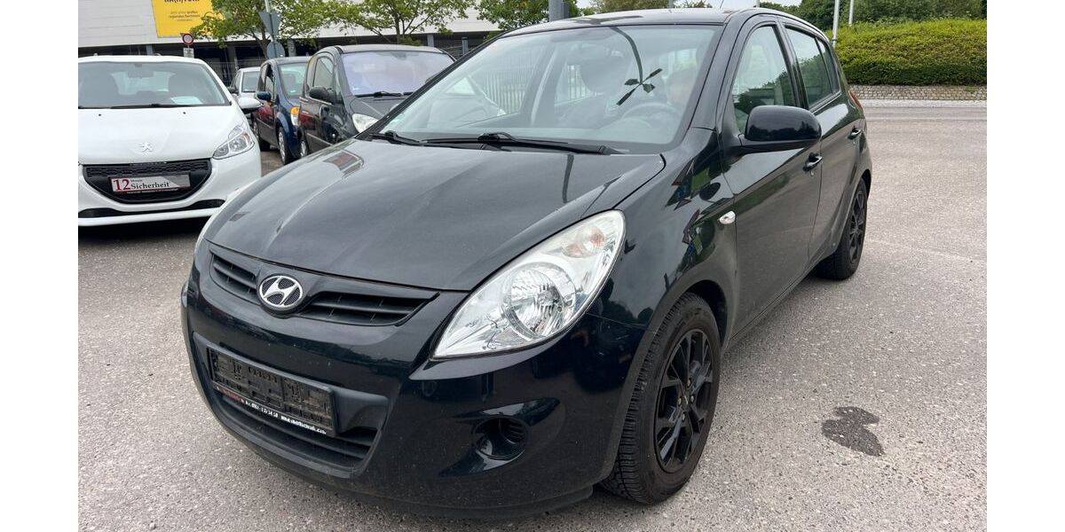 Hyundai i20 60.000 km 5.500 &euro; Freiburg im Breisgau 79108