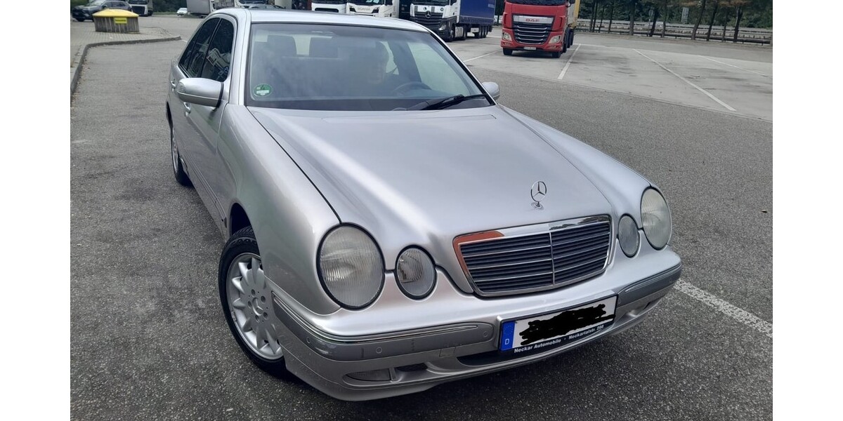 Mercedes-Benz 240 124.400 km 4.400 &euro; Leipzig 04109