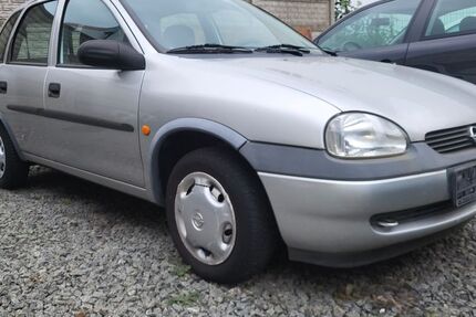 Opel Corsa 119.000 km 2.200 € Bremen 28195
