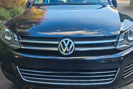 VW Touareg 219.500 km 12.990 € Grana 06712