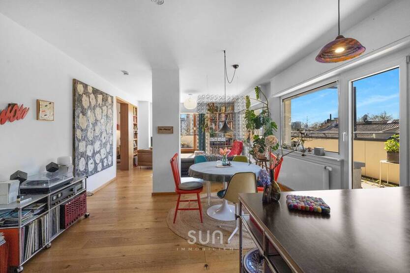 ***Stil & Aussicht: 4,5-Zimmer-Wohntraum mit Terrasse und Stellplatz in Offenbachs Citynähe***