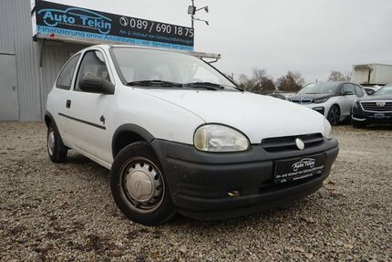 Opel Corsa 112.245 km 1.999 &euro; München 81829