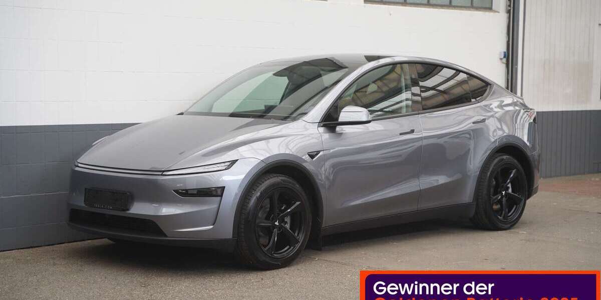 Tesla Model Y 14.698 km 51.950 &euro; Mönchengladbach 41236