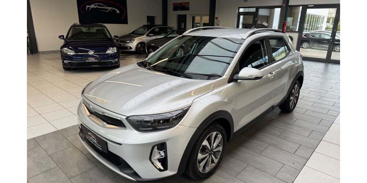 Kia Stonic 43.000 km 16.450 &euro; Detmold 32758