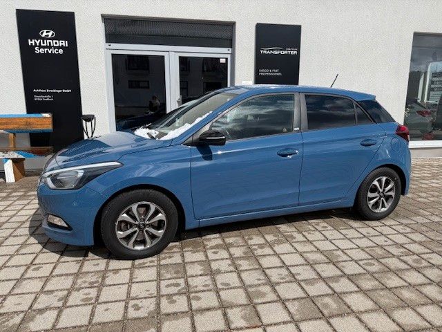 Hyundai i20 41.500 km 11.890 &euro; Straßlach bei München 82064
