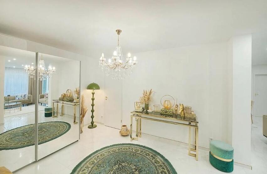Exklusive Eigentumswohnung mit Garten und Terasse von Privat