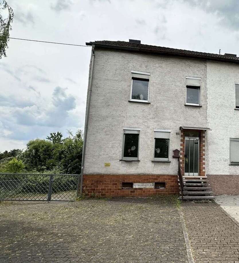 Haus zum Kaufen in Saarlouis-Roden 140.000 € 108 m²