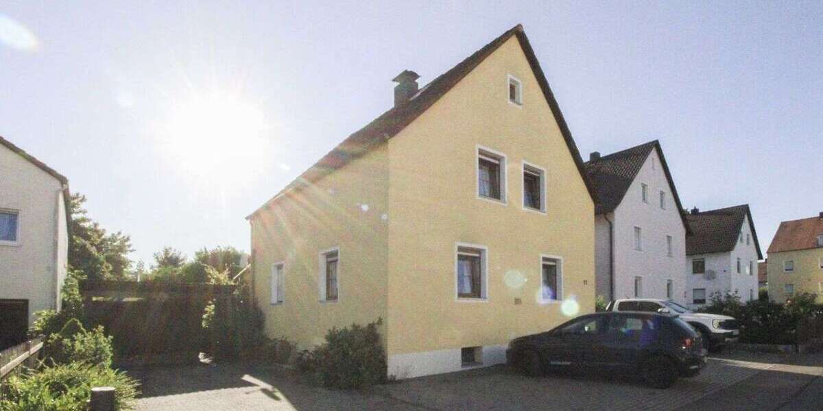 Einfamilienhaus Schwandorf - 7 Zimmer, 130 m&sup2;, 299.000&euro; | Angebot:25396180