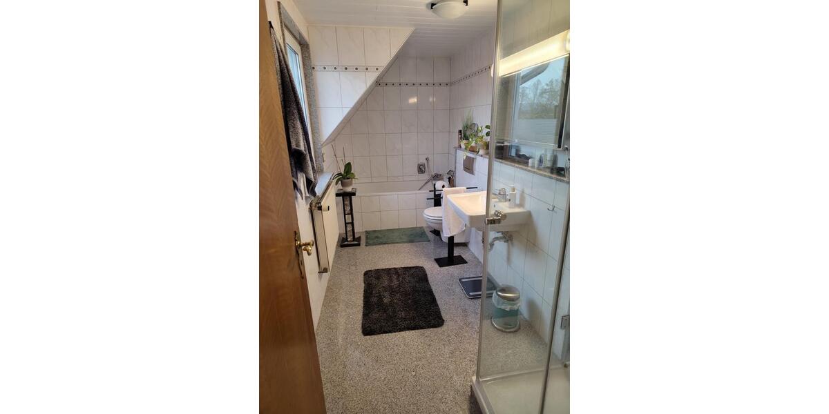 Doppelhaushälfte Wi.-Igstadt (Dachterrasse, Kachelofen, Wallbox) 4 zimmer