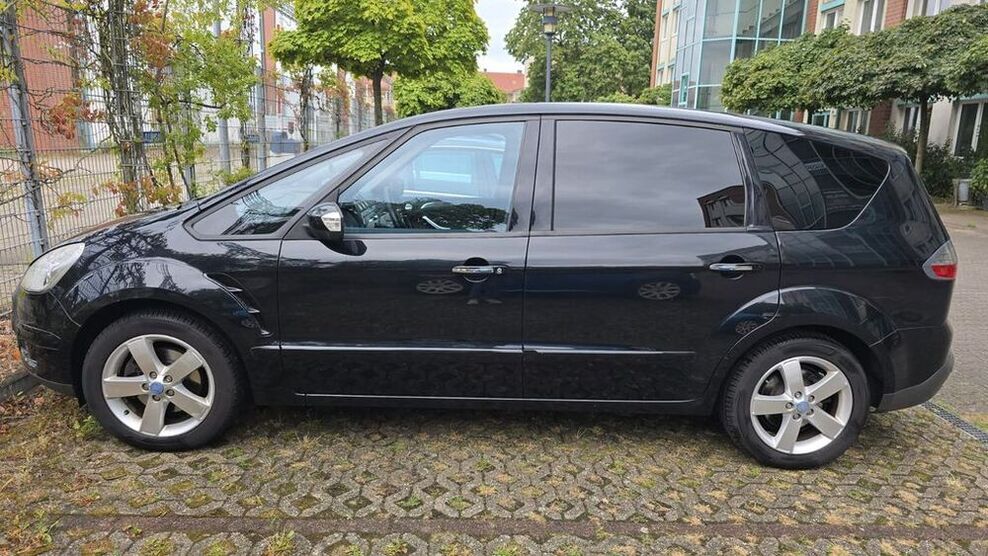 S-Max