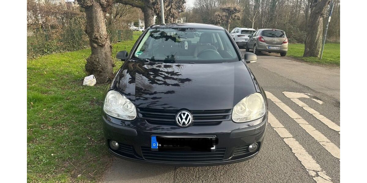 VW Golf 174.000 km 3.200 &euro; Königswinter 53638