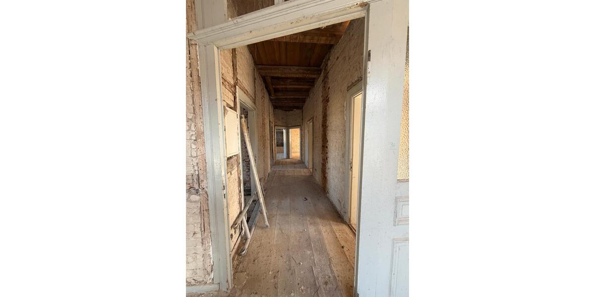 Villa Grabow - 26 Zimmer, 520 m&sup2;, 190.000&euro; | Angebot:25750799