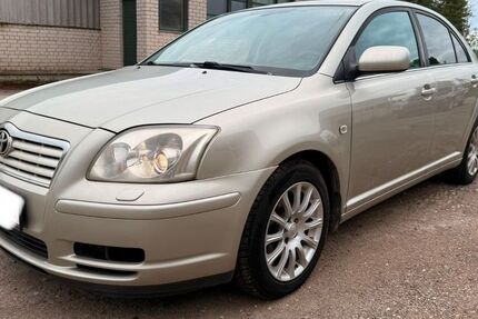 Toyota Avensis 199.191 km 2.499 &euro; hamburg 20539
