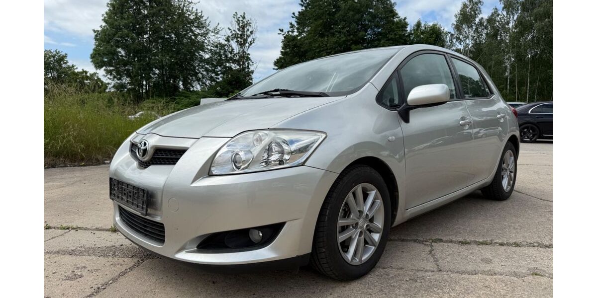 Toyota Auris 69.000 km 5.999 &euro; Chemnitz 09114