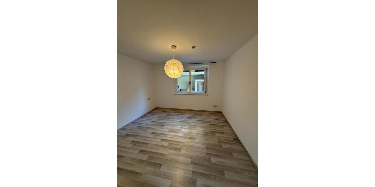 Erdgeschoßwohnung Endingen am Kaiserstuhl - 3 Zimmer, 82 m&sup2;, 1.000&euro; | Angebot:26279705