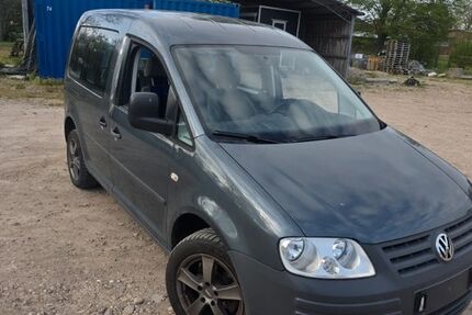 VW Caddy 322.925 km 4.500 &euro; Halstenbek 25469