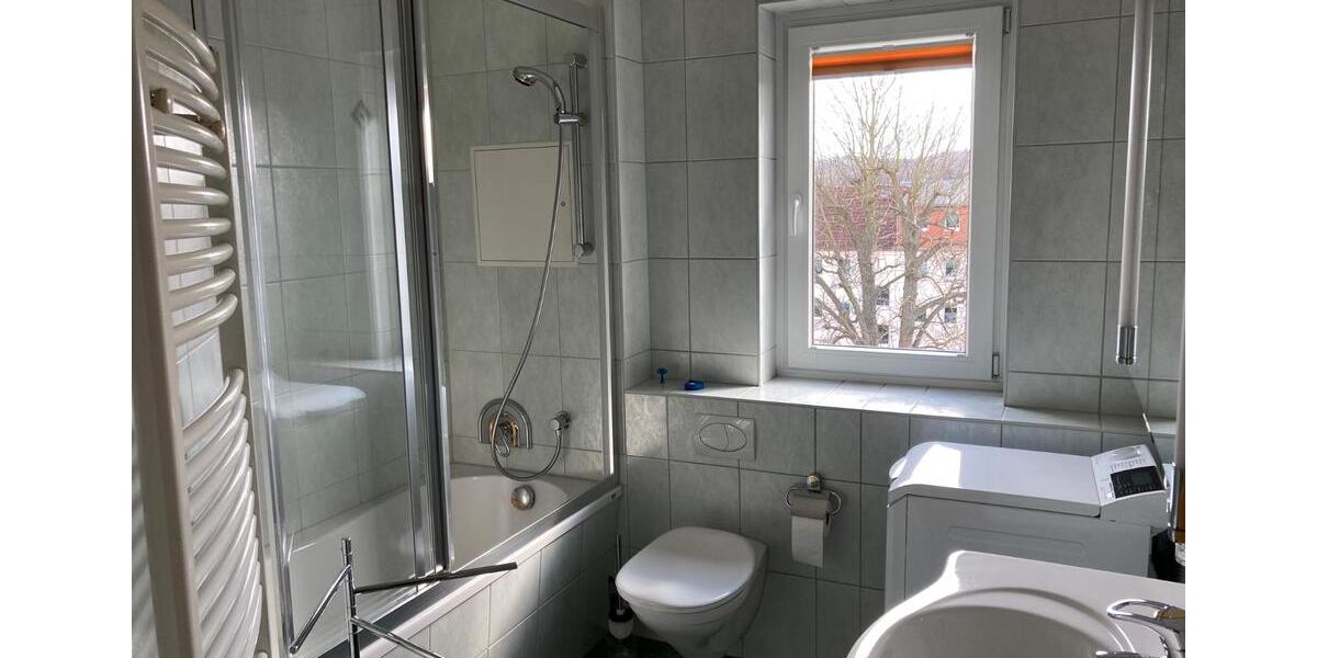 Etagenwohnung Weida - 4 Zimmer, 83 m&sup2;, 79.900&euro; | Angebot:26942154