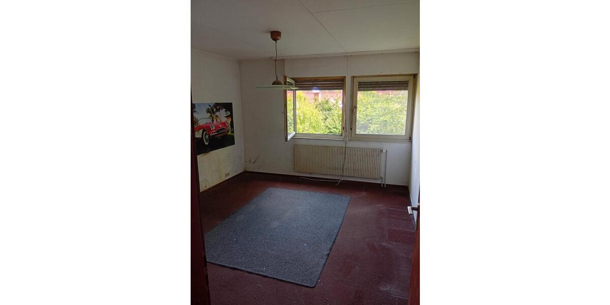 Einfamilienhaus Aßlar - 7 Zimmer, 113 m&sup2;, 160.000&euro; | Angebot:26857798