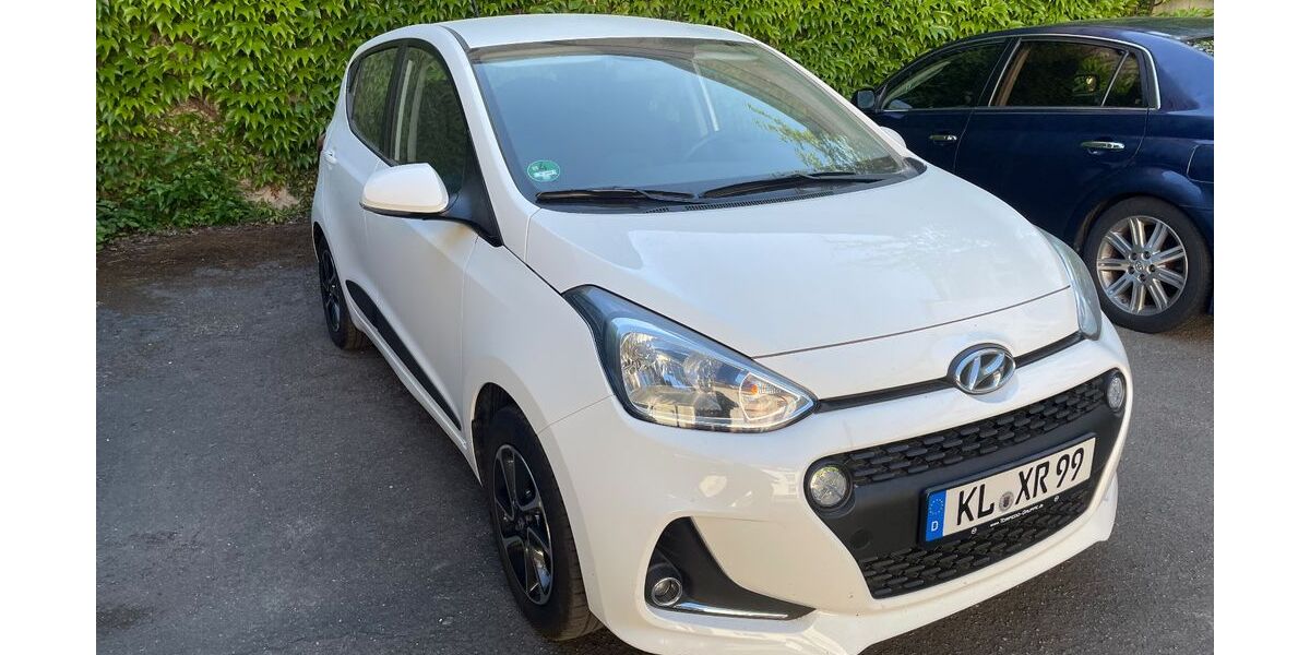 Hyundai i10 10.250 km 13.300 &euro; Kaiserslautern 67655