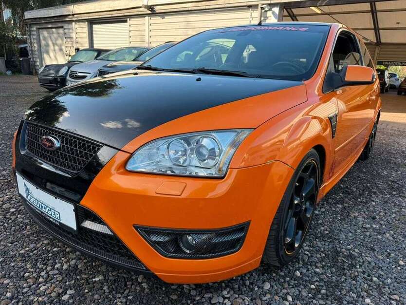 Ford Focus 171.268 km 5.990 € Hamburg 22179