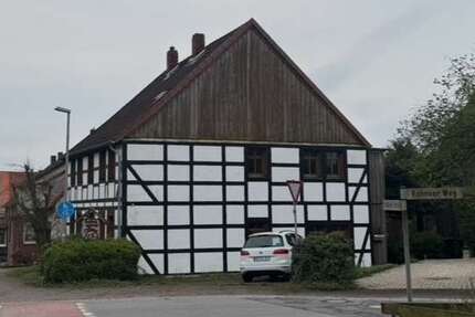 Haus zum Kaufen in Bad Münder am Deister 195.000 € 300 m² 7 zimmer