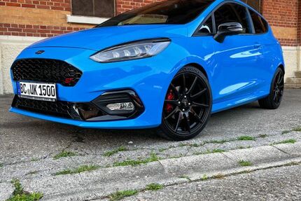 Ford Fiesta 18.600 km 26.249 &euro; Uttenweiler 88524