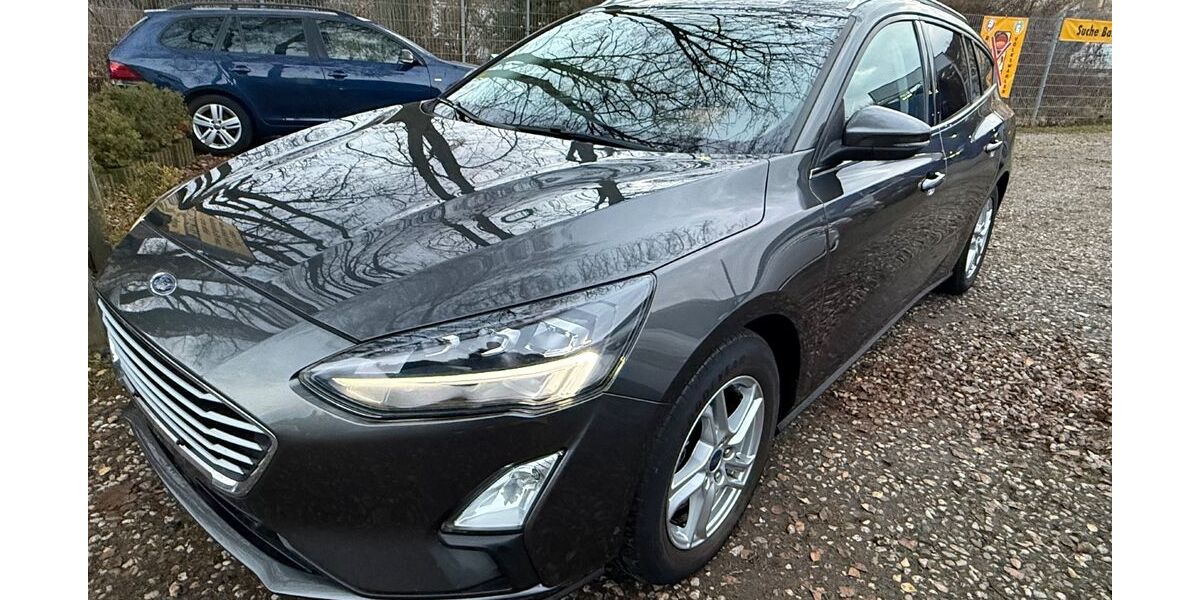 Ford Focus 137.000 km 11.890 &euro; Mahlow 15831