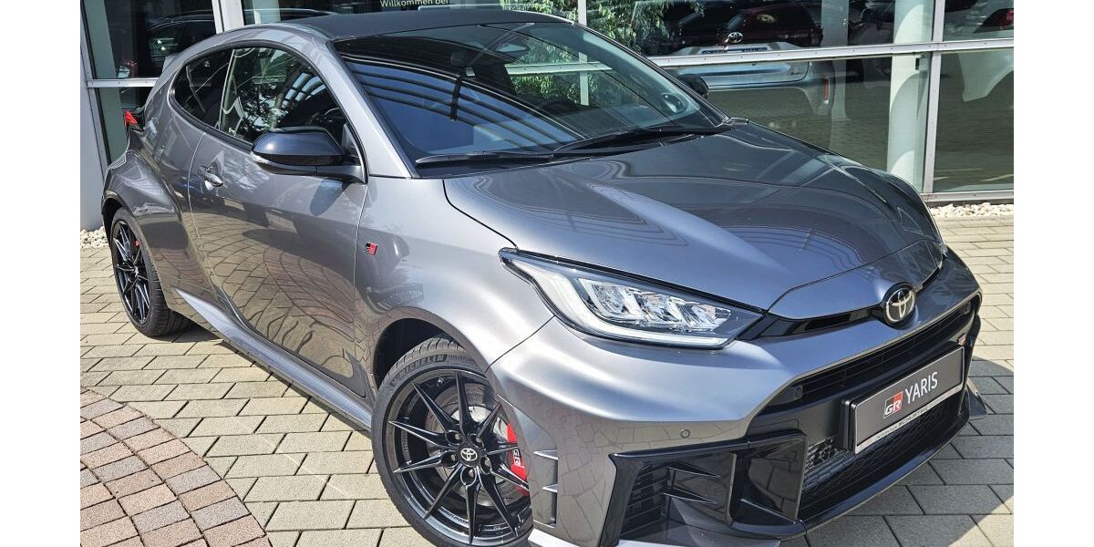 Toyota Yaris 3.100 km 44.990 &euro; Stadtbergen 86391