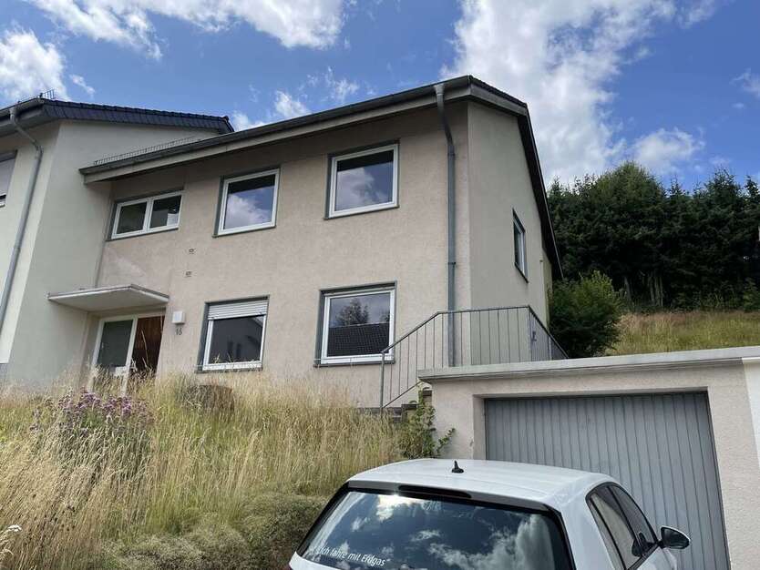 Haus zum Kaufen in Rotenburg a.d. Fulda 130.000 € 99 m²