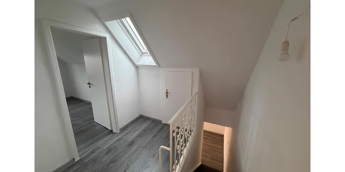 Doppelhaushälfte Braunschweig Wabe-Schunter-Beberbach - 3 Zimmer, 90 m&sup2;, 1.500&euro; | Angebot:25379049