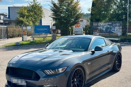 Ford Mustang 22.000 km 41.000 &euro; Göppingen 73037