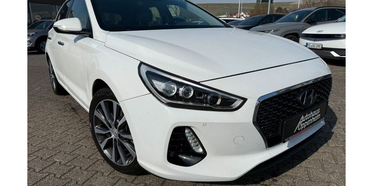 Hyundai i30 33.800 km 16.745 &euro; Oppenheim 55276