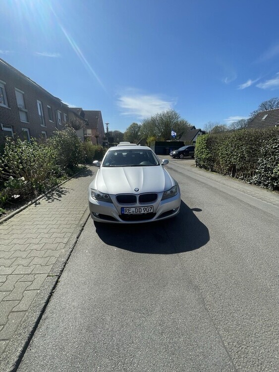 BMW E90
