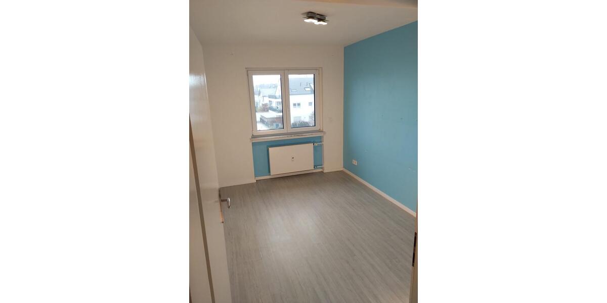3-Zimmer-Wohnung Obertshausen ca. 80m² mit Balkon, EBK,Stellplatz 3 zimmer