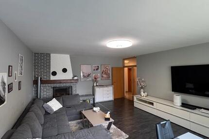 4-Zimmerwohnung Erdgeschoss mit Garage und Balkon !