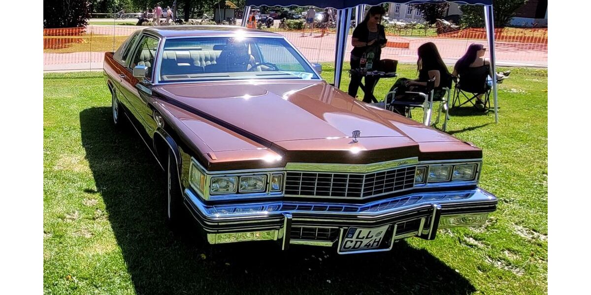 Cadillac Deville 72.902 km 21.600 &euro; Dirlewang 87742
