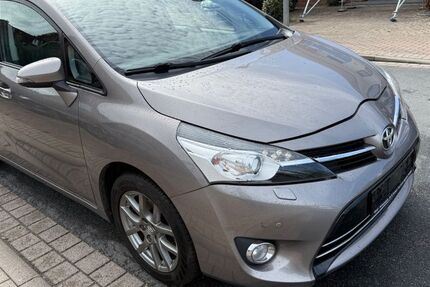 Toyota Verso 222.000 km 5.999 &euro; Tostedt 21255