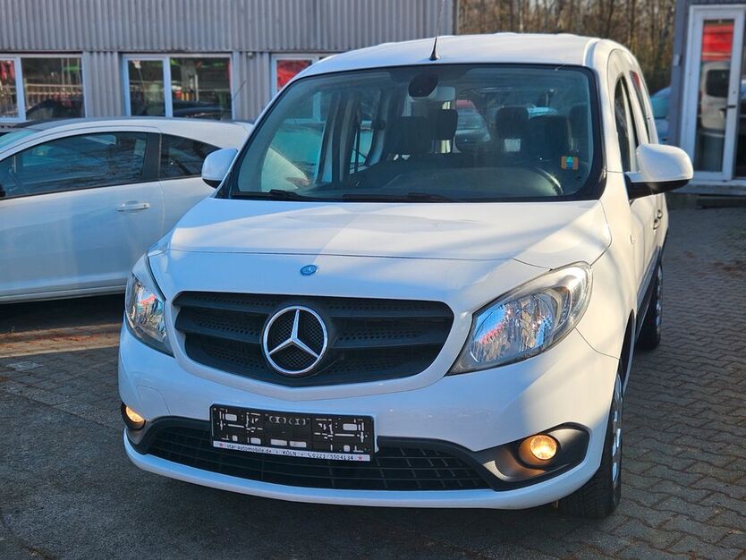 Mercedes-Benz Citan 126.000 km 7.700 € Essen 45356
